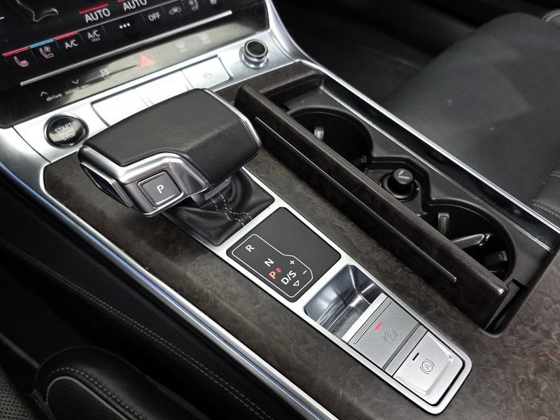 2021 Audi A7 55 TFSI Quattro Premium photo 9