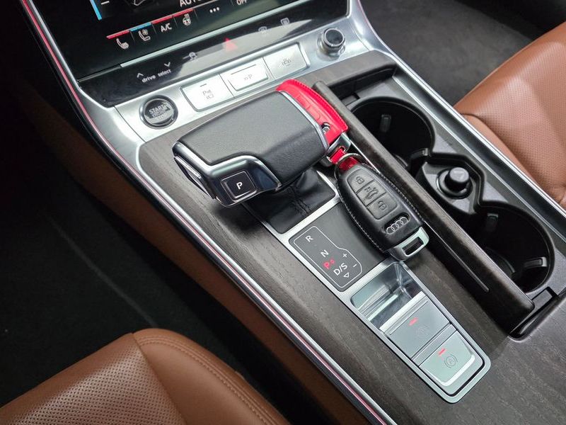 2023 Audi A6 45 TFSI Premium photo 9