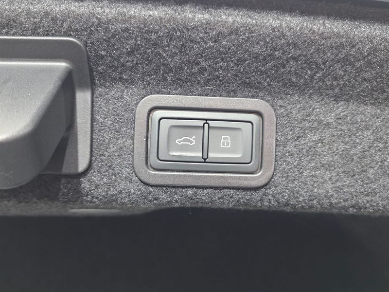 2023 Audi A6 45 TFSI Premium photo 20