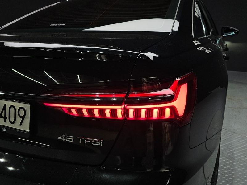 2023 Audi A6 45 TFSI Premium photo 23