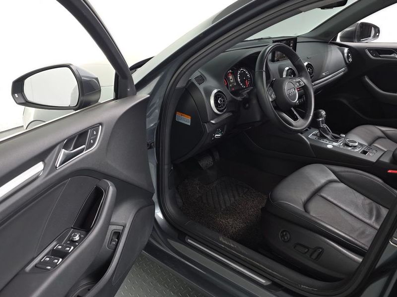 2018 Audi 뉴 A3 40 TFSI 8V photo 12