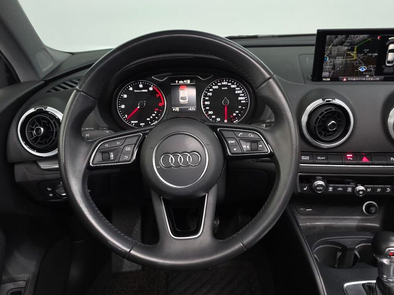 2018 Audi 뉴 A3 40 TFSI 8V photo 13