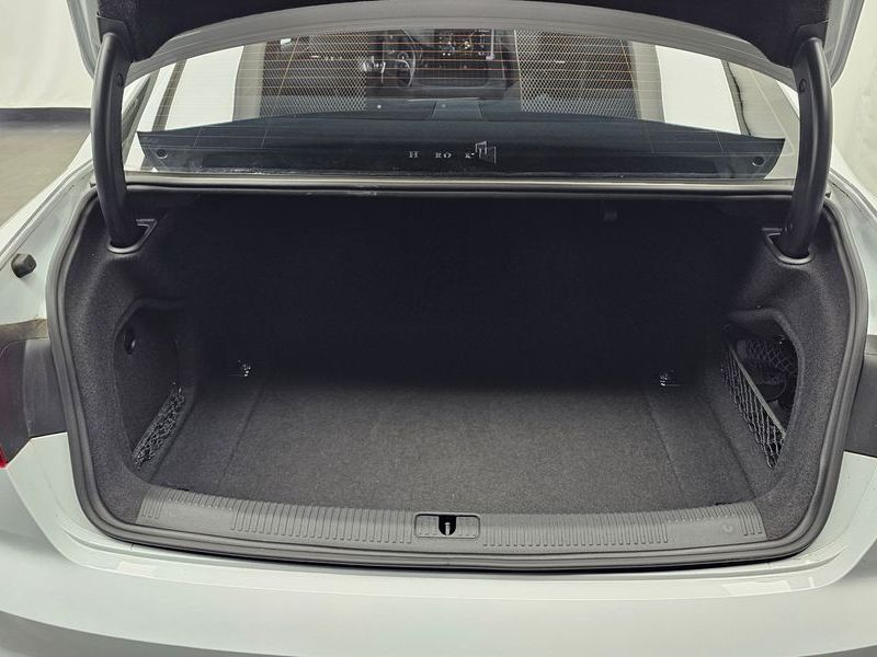 2023 Audi A4 40 TFSI Premium photo 20