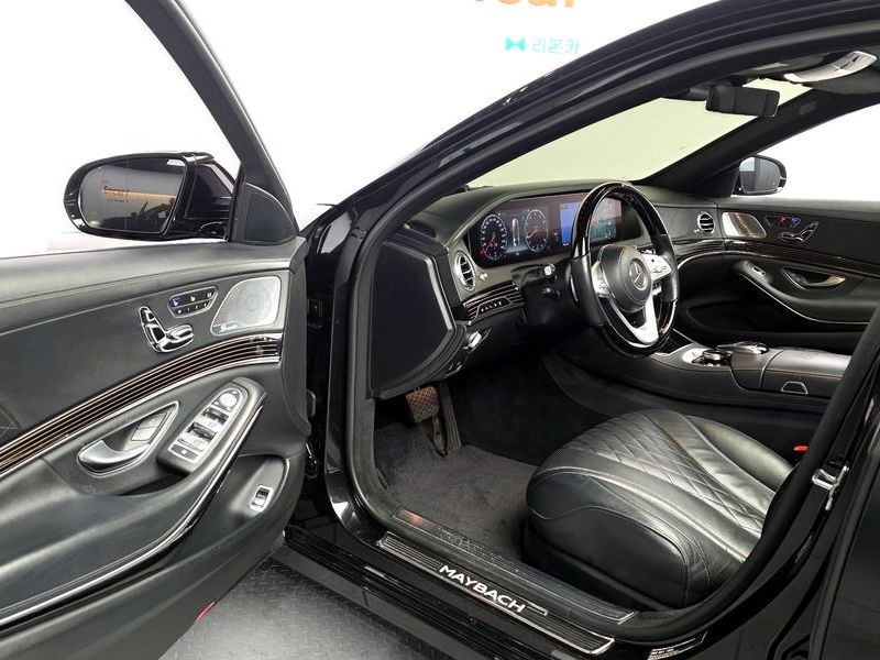 2019 Mercedes-Benz S-Class Maybach S560 4MATIC photo 10