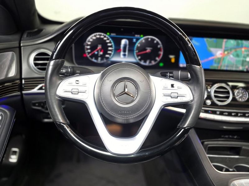 2019 Mercedes-Benz S-Class Maybach S560 4MATIC photo 13