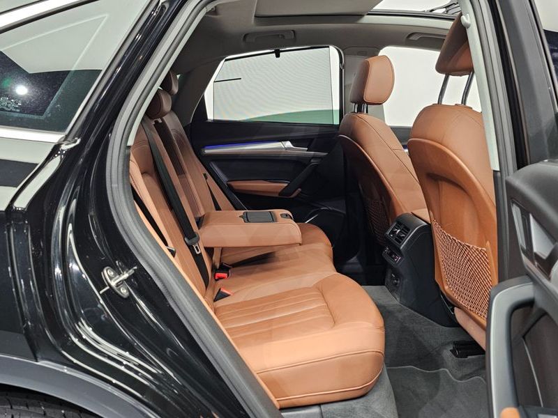 2022 Audi Q5 40 TDI Quattro Sportback photo 12