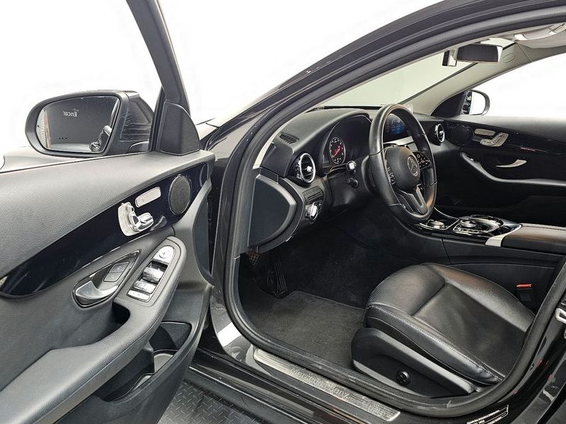 2020 Mercedes-Benz C-Class C200 photo 10