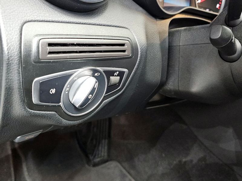 2020 Mercedes-Benz C-Class C200 photo 15