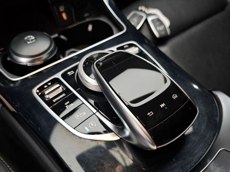2020 Mercedes-Benz C-Class C200 photo 18