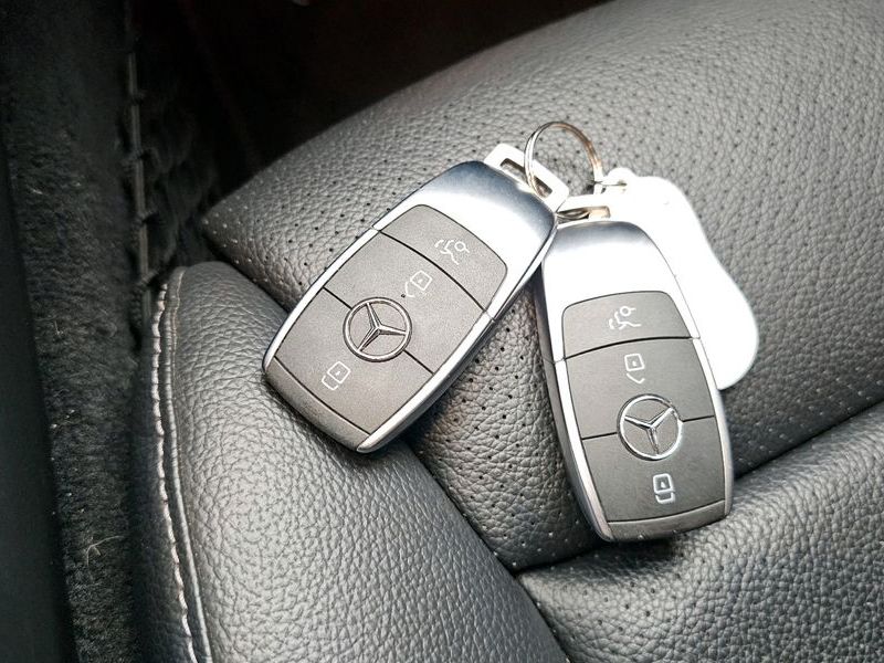 2020 Mercedes-Benz C-Class C200 photo 19