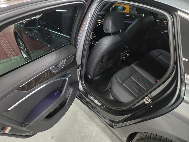 2022 Audi A6 40 TDI Quattro Premium photo 11
