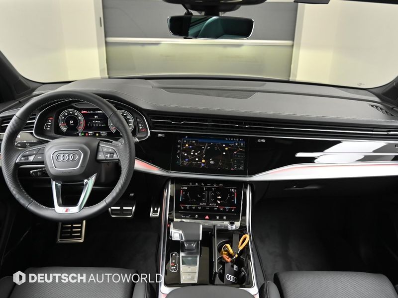 2026 Audi Q7 55 TFSI Quattro Premium photo 7