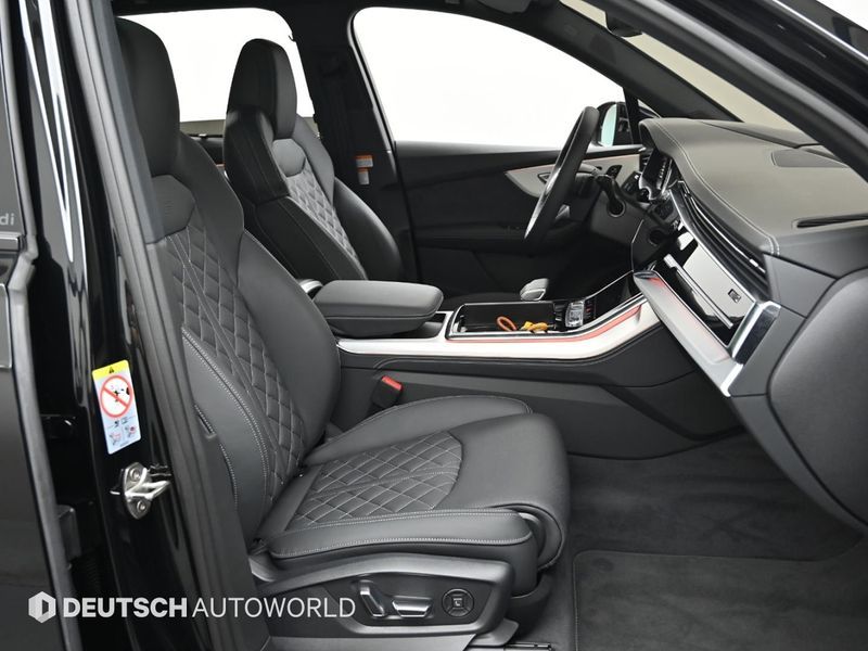 2026 Audi Q7 55 TFSI Quattro Premium photo 10