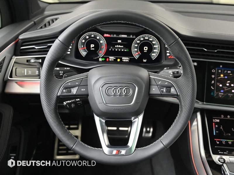 2026 Audi Q7 55 TFSI Quattro Premium photo 13