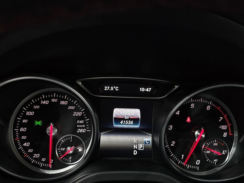 2018 Mercedes-Benz A-Class CLA220 AMG Line photo 8