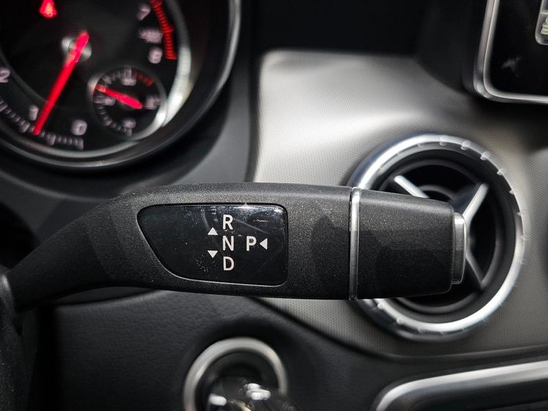 2018 Mercedes-Benz A-Class CLA220 AMG Line photo 9