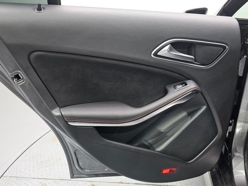 2018 Mercedes-Benz A-Class CLA220 AMG Line photo 25
