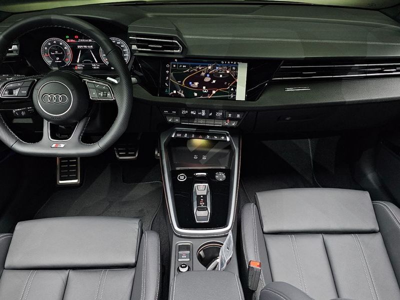 2026 Audi A3 40 TFSI Premium photo 7