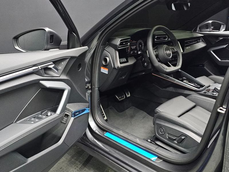 2026 Audi A3 40 TFSI Premium photo 11