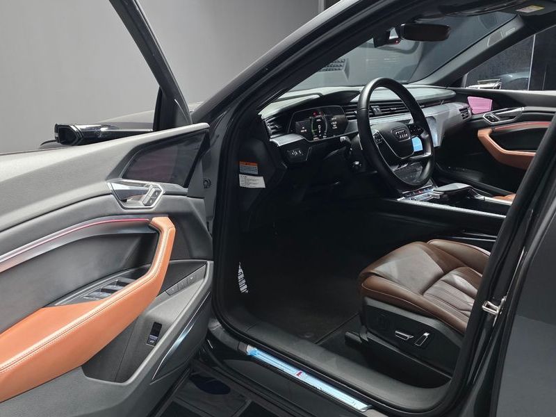 2022 Audi e-트론 55 Quattro Sportback photo 10