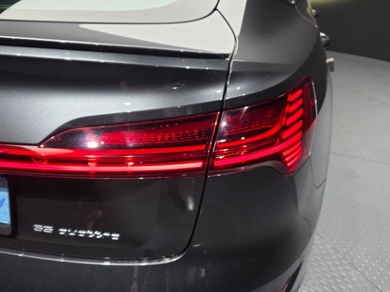 2022 Audi e-트론 55 Quattro Sportback photo 23
