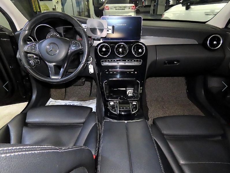 2016 Mercedes-Benz C-Class C220 d 4MATIC photo 10