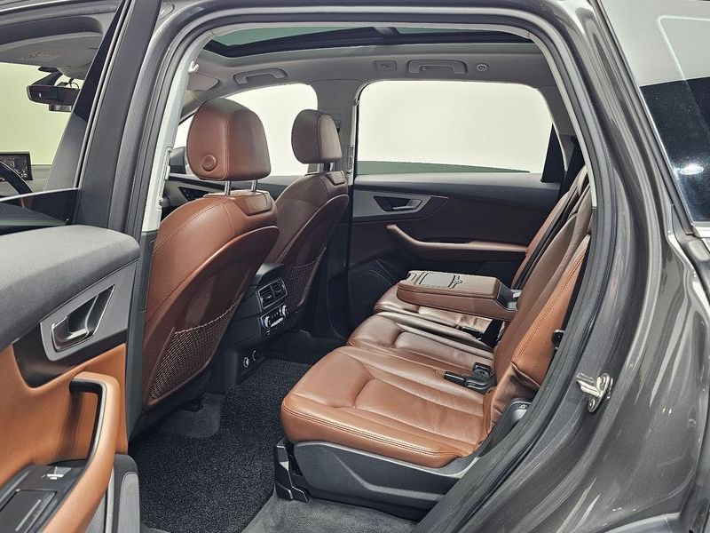2019 Audi Q7 45 TFSI Quattro photo 12