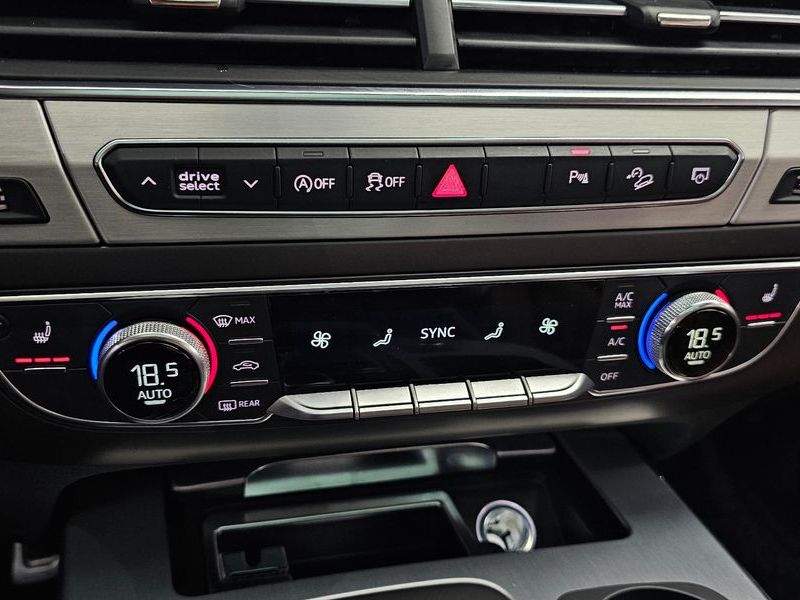 2019 Audi Q7 45 TFSI Quattro photo 17