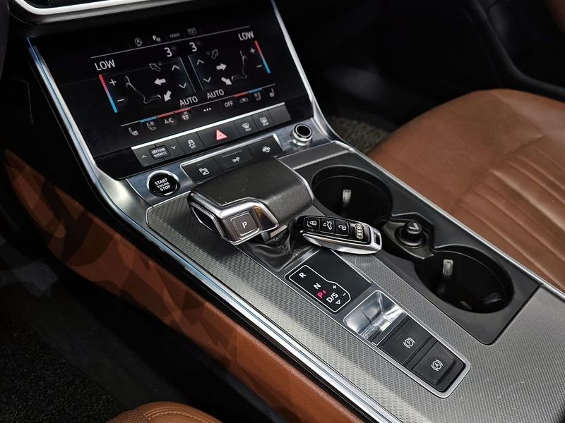 2021 Audi A6 40 TDI photo 9