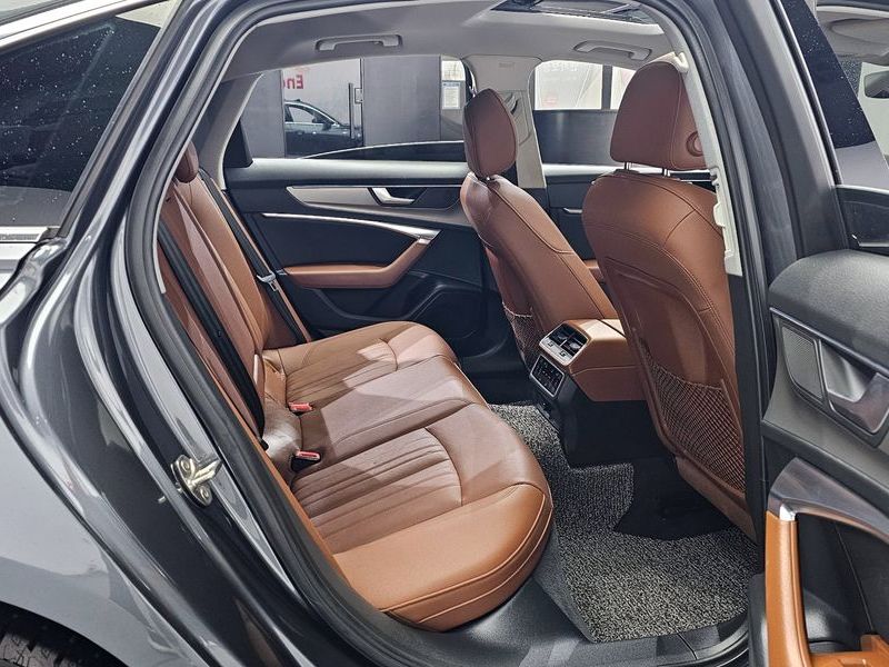 2021 Audi A6 40 TDI photo 12