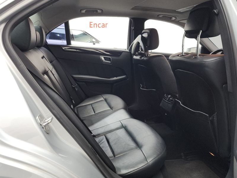 2013 Mercedes-Benz E-Class E220 CDI Avantgarde photo 12