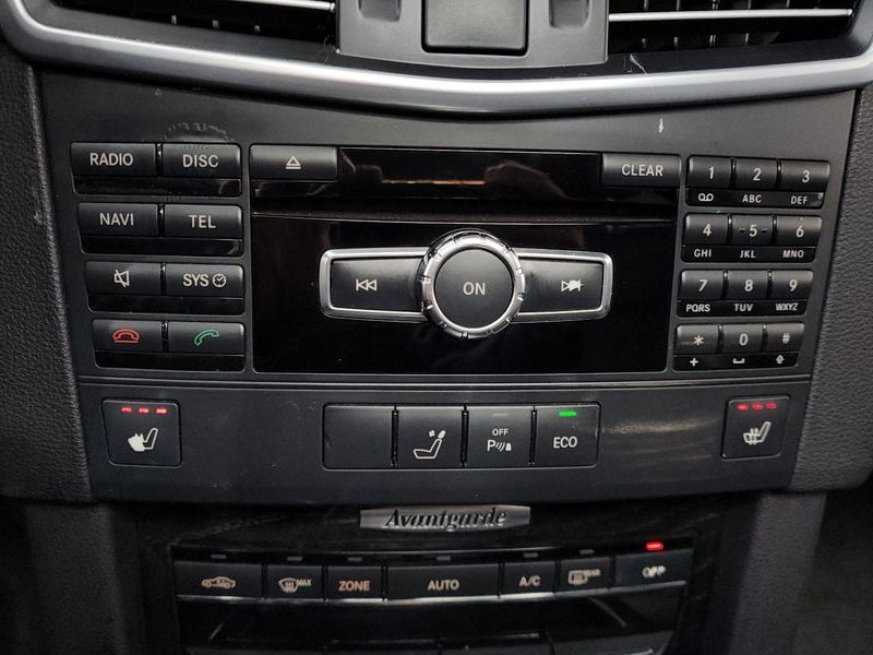 2013 Mercedes-Benz E-Class E220 CDI Avantgarde photo 17