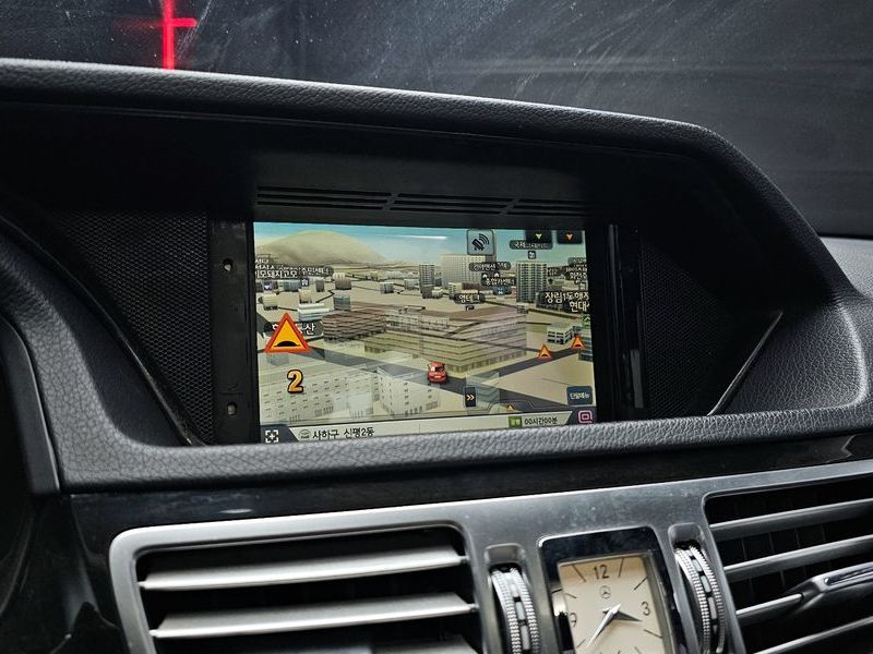 2014 Mercedes-Benz E-Class E220 CDI Avantgarde photo 14
