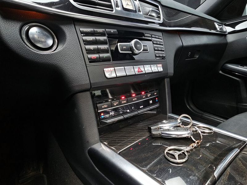 2014 Mercedes-Benz E-Class E220 CDI Avantgarde photo 15