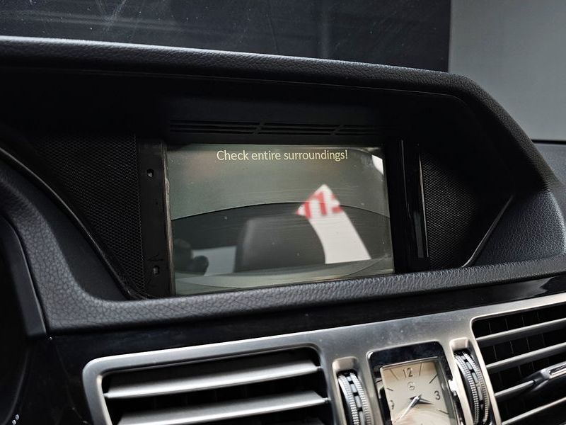 2014 Mercedes-Benz E-Class E220 CDI Avantgarde photo 16