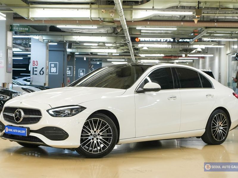 2024 Mercedes-Benz C-Class C300 4MATIC Avantgarde photo 1