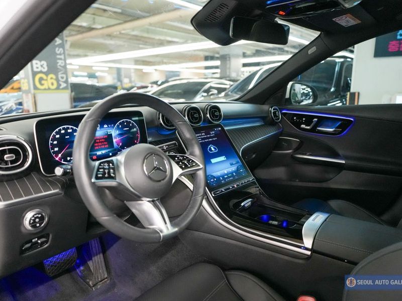 2024 Mercedes-Benz C-Class C300 4MATIC Avantgarde photo 10