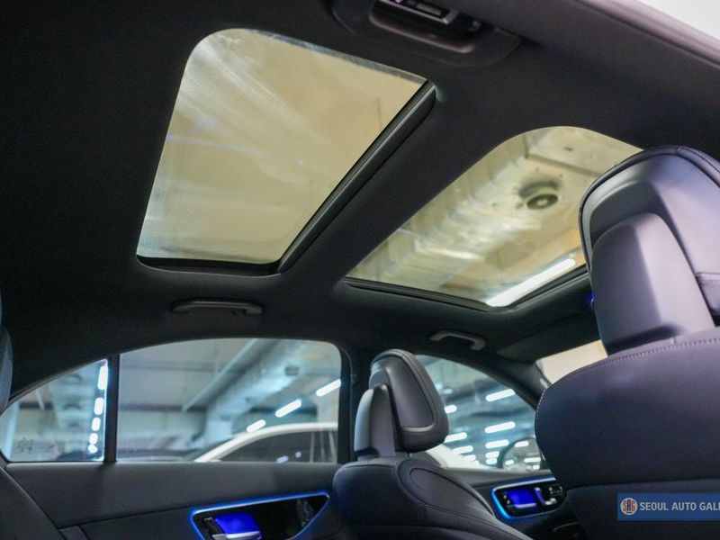 2024 Mercedes-Benz C-Class C300 4MATIC Avantgarde photo 14