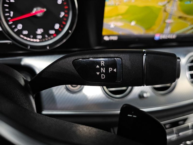2020 Mercedes-Benz E-Class E250 Avantgarde photo 9
