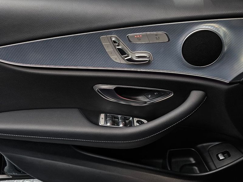 2020 Mercedes-Benz E-Class E250 Avantgarde photo 16
