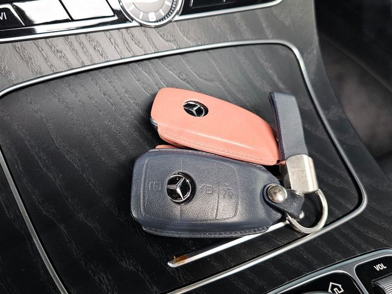 2020 Mercedes-Benz E-Class E250 Avantgarde photo 25