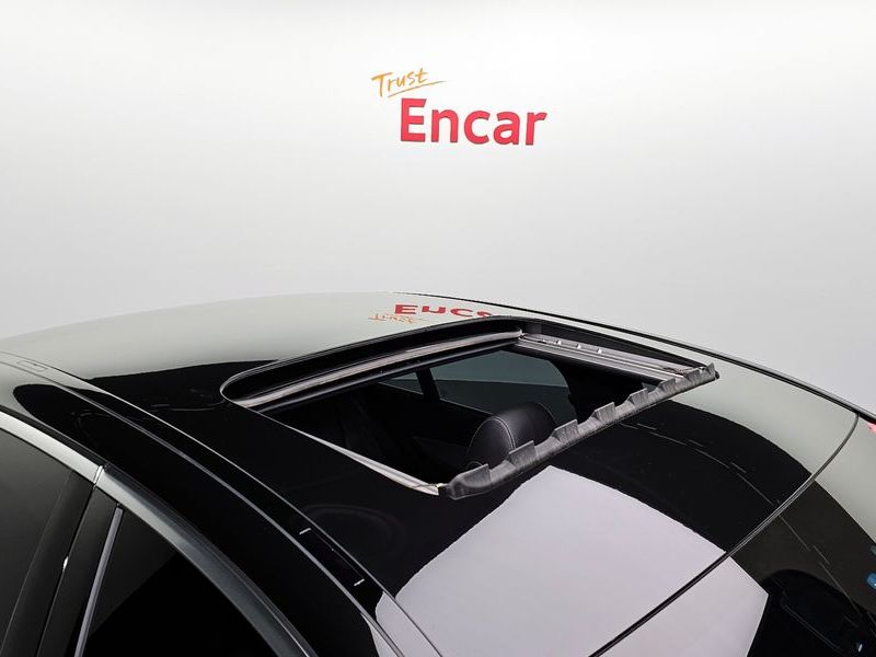 2020 Mercedes-Benz E-Class E250 Avantgarde photo 30