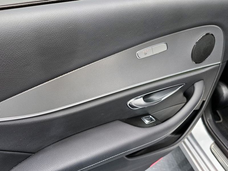 2020 Mercedes-Benz E-Class E250 Avantgarde photo 25