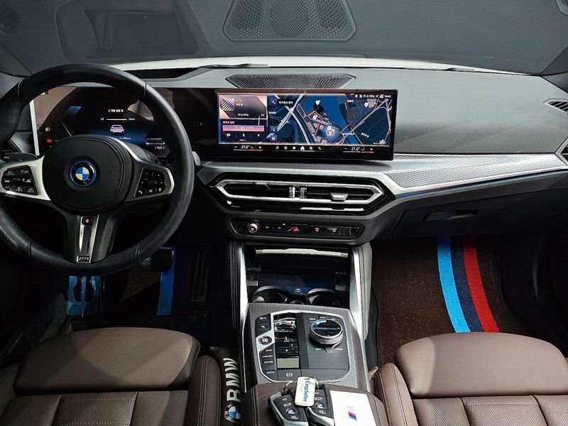 2024 BMW i4 eDrive40 M Sports Pro photo 7