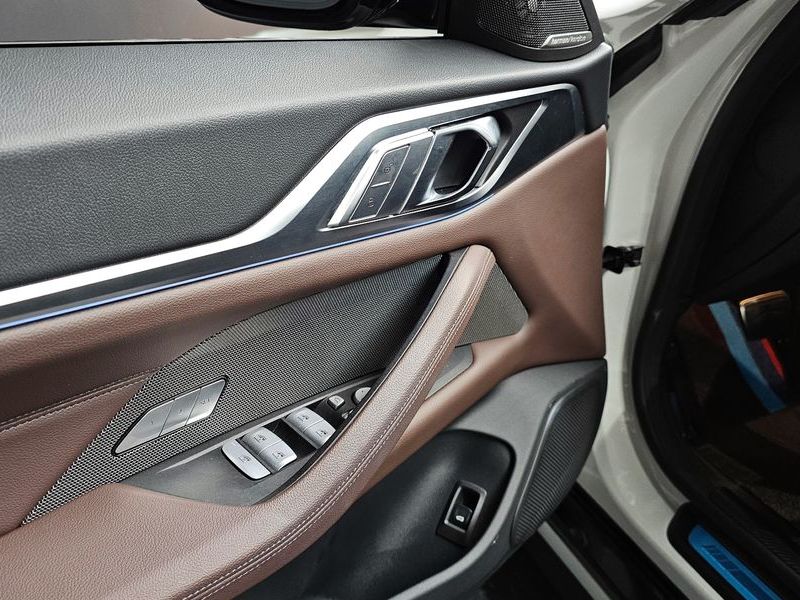 2024 BMW i4 eDrive40 M Sports Pro photo 30
