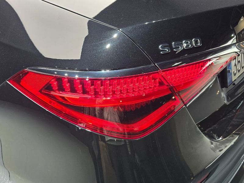 2022 Mercedes-Benz S-Class S580L 4MATIC photo 23