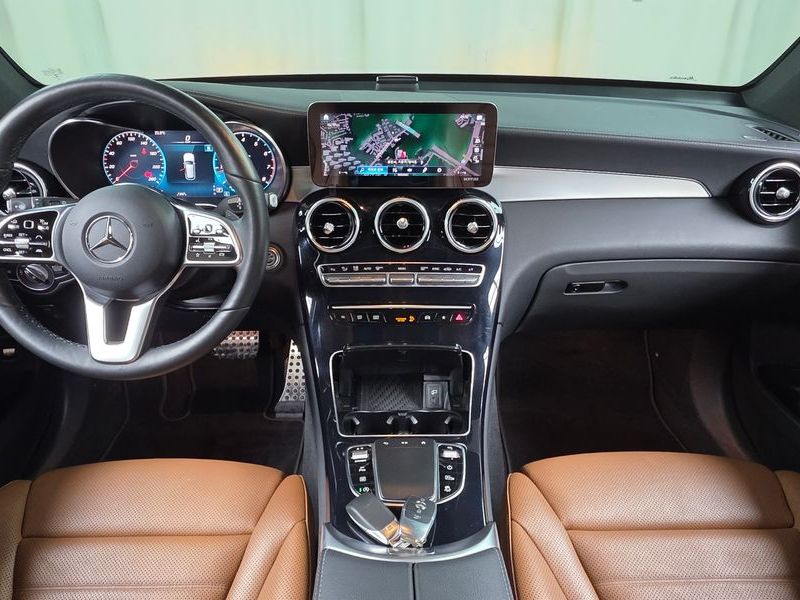2021 Mercedes-Benz C-Class GLC300 4MATIC Premium photo 7