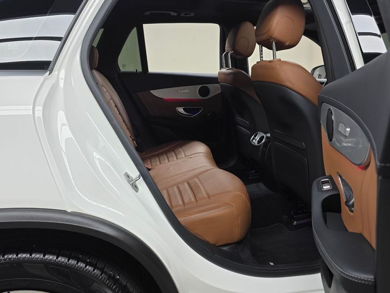 2021 Mercedes-Benz C-Class GLC300 4MATIC Premium photo 12