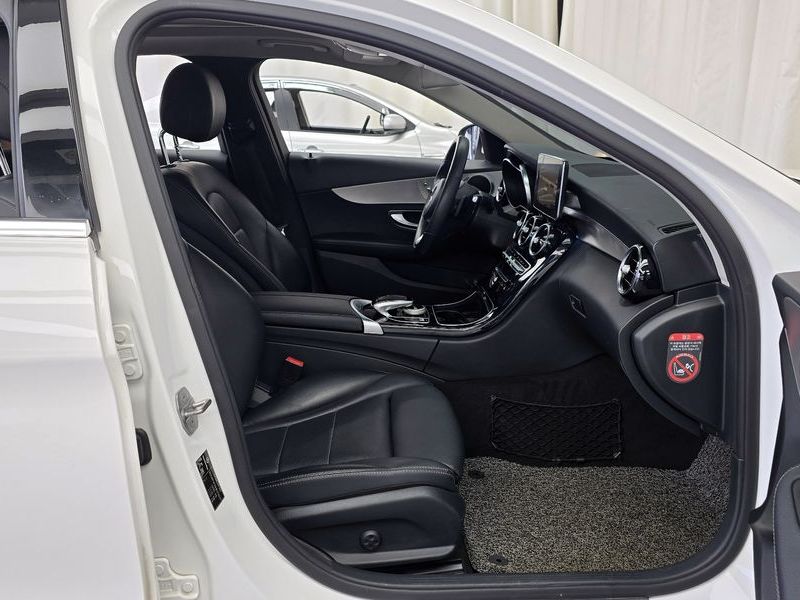 2018 Mercedes-Benz C-Class C220 d 4MATIC photo 11