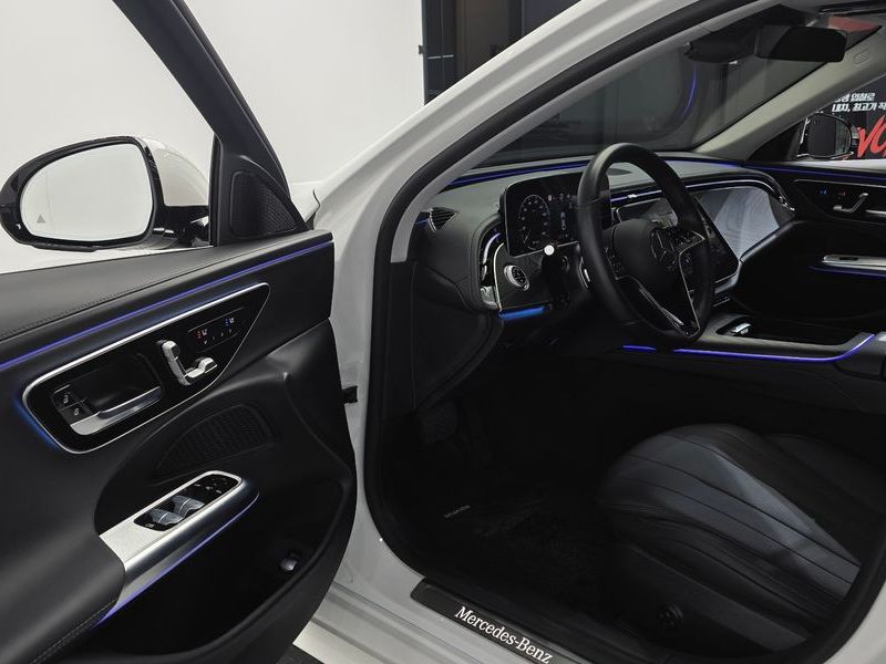 2024 Mercedes-Benz E-Class E200 Avantgarde photo 10